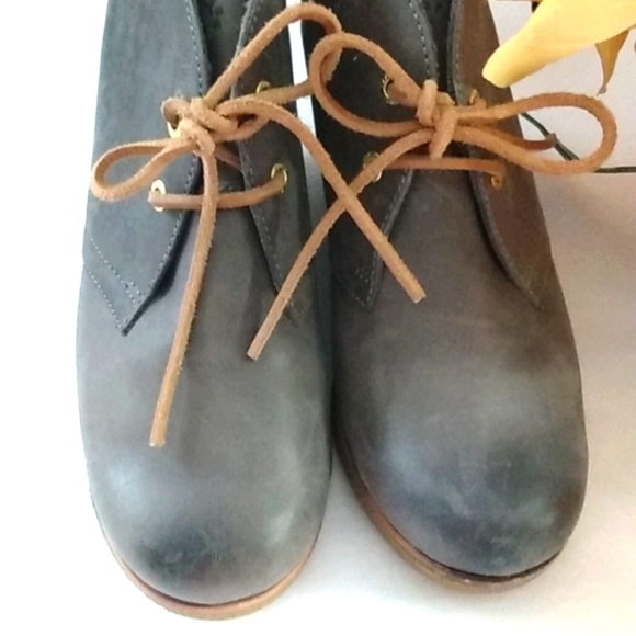 SPERRY TOP SIDER WEDGE HEEL ANKLE BOOTIES SIZE 9 NWOT - Picture 3 of 13